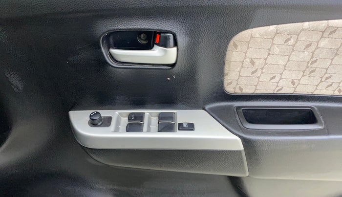 2016 Maruti Wagon R 1.0 VXI, Petrol, Manual, 45,423 km, Driver Side Door Panels Control
