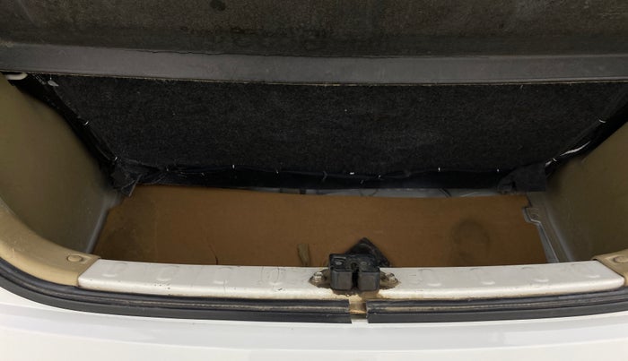 2016 Honda Brio VX MT, Petrol, Manual, 90,438 km, Boot Inside