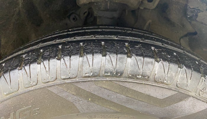 2012 Hyundai i20 SPORTZ 1.2, Petrol, Manual, 31,312 km, Right Front Tyre Tread