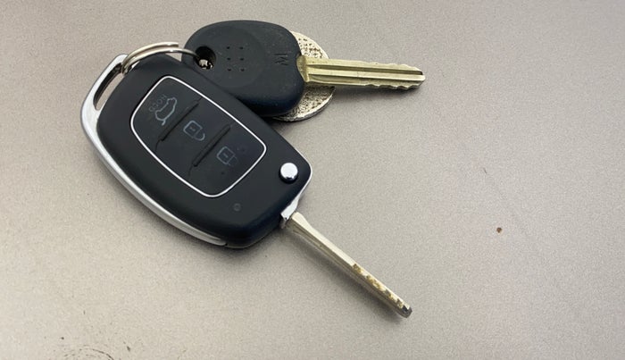 2012 Hyundai i20 SPORTZ 1.2, Petrol, Manual, 31,312 km, Key Close Up