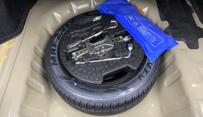 2016 Maruti Ciaz VXI+, Petrol, Manual, 35,074 km, Spare Tyre