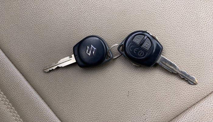 2016 Maruti Ciaz VXI+, Petrol, Manual, 35,074 km, Key Close Up