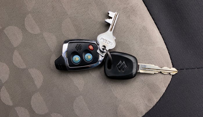 2015 Maruti Celerio VXI AMT, Petrol, Automatic, 48,015 km, Key Close Up