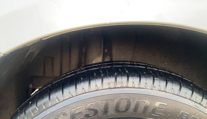 2016 Maruti Swift LXI (O), Petrol, Manual, 64,386 km, Right Rear Tyre Tread