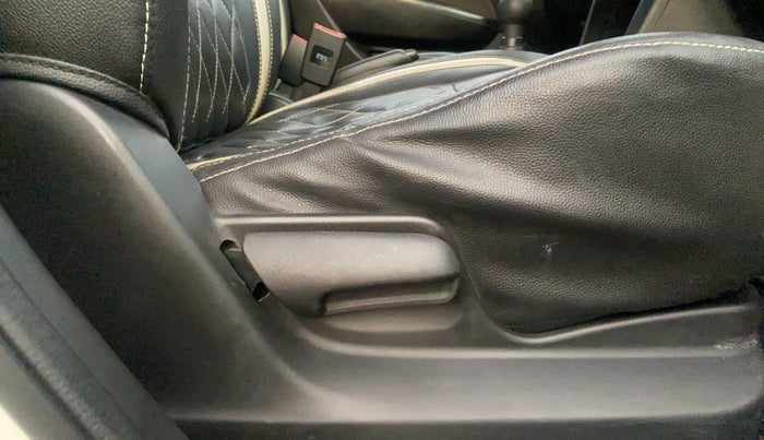 2016 Maruti Swift LXI (O), Petrol, Manual, 64,386 km, Driver Side Adjustment Panel