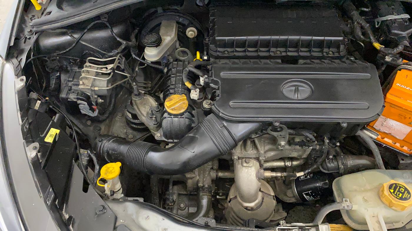2022 Tata TIGOR XZ PLUS CNG LEATHERETTE PACK, CNG, Manual, 48,894 km, Engine View - Right