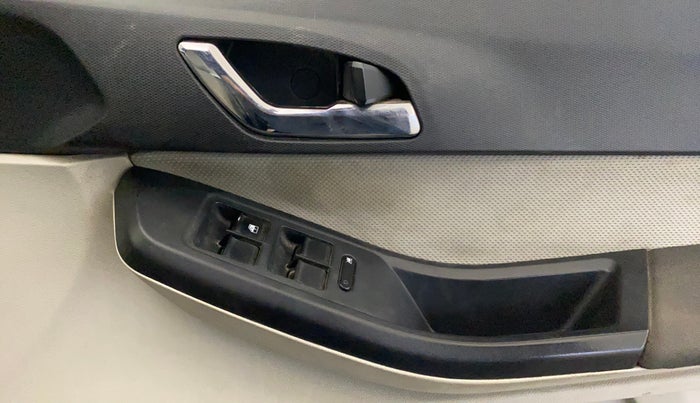 2022 Tata TIGOR XZ PLUS CNG LEATHERETTE PACK, CNG, Manual, 48,712 km, Driver Side Door Panels Control