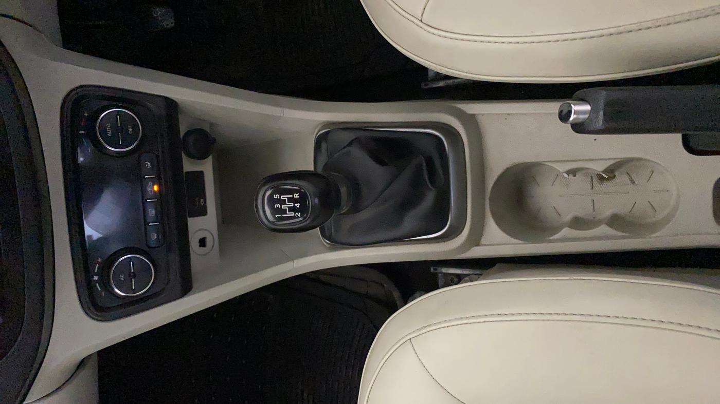 2022 Tata TIGOR XZ PLUS CNG LEATHERETTE PACK, CNG, Manual, 48,894 km, Gear Lever