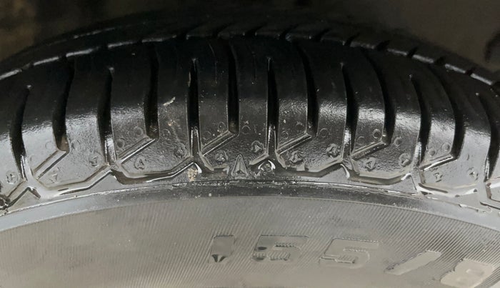 2012 Hyundai i10 SPORTZ 1.2, Petrol, Manual, 90,733 km, Right Front Tyre Tread