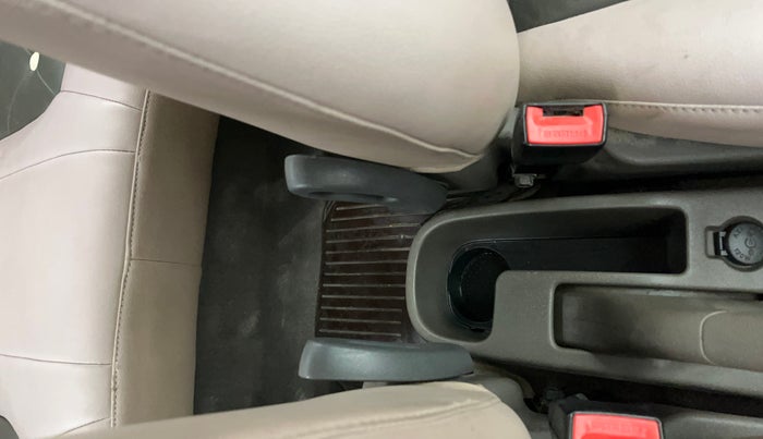 2012 Hyundai i10 SPORTZ 1.2, Petrol, Manual, 90,733 km, Driver Side Adjustment Panel