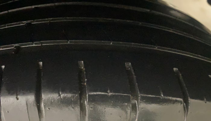 2016 Maruti Baleno ALPHA PETROL 1.2, Petrol, Manual, 56,200 km, Left Rear Tyre Tread