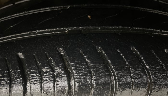 2021 Honda Amaze 1.2L I-VTEC VX CVT, Petrol, Automatic, 39,231 km, Right Front Tyre Tread