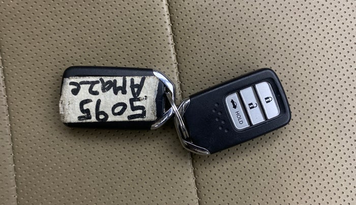 2021 Honda Amaze 1.2L I-VTEC VX CVT, Petrol, Automatic, 39,231 km, Key Close Up