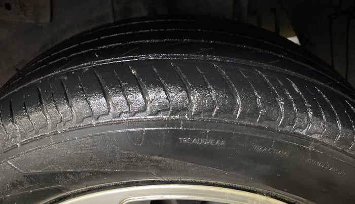 2021 Tata NEXON XM SUNROOF PETROL, Petrol, Manual, 82,040 km, Left Rear Tyre Tread