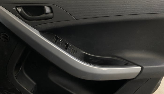 2021 Tata NEXON XM SUNROOF PETROL, Petrol, Manual, 82,040 km, Driver Side Door Panels Control