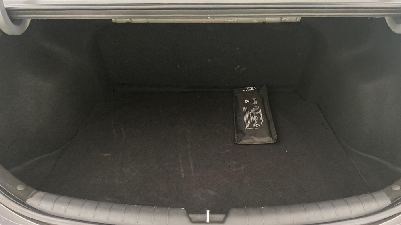 2019 Hyundai Verna 1.6 VTVT SX O, Petrol, Manual, 21,169 km, Boot Inside