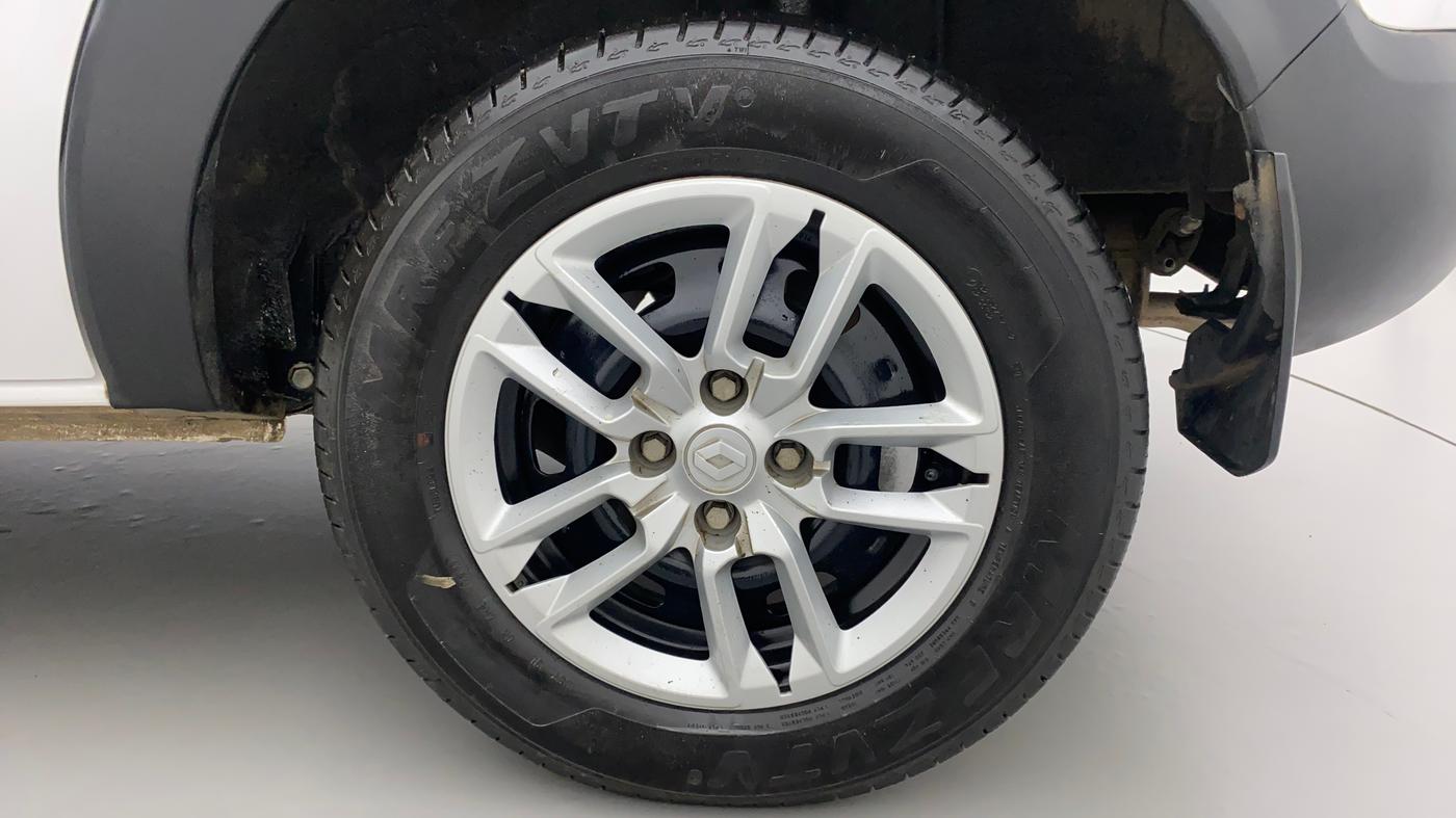 2022 Renault TRIBER RXT, Petrol, Manual, 14,386 km, Left Rear Wheel