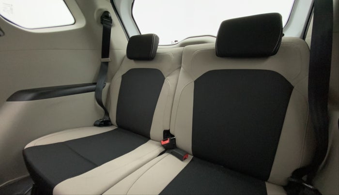 2022 Renault TRIBER RXT, Petrol, Manual, 14,386 km, Third Seat Row ( optional )