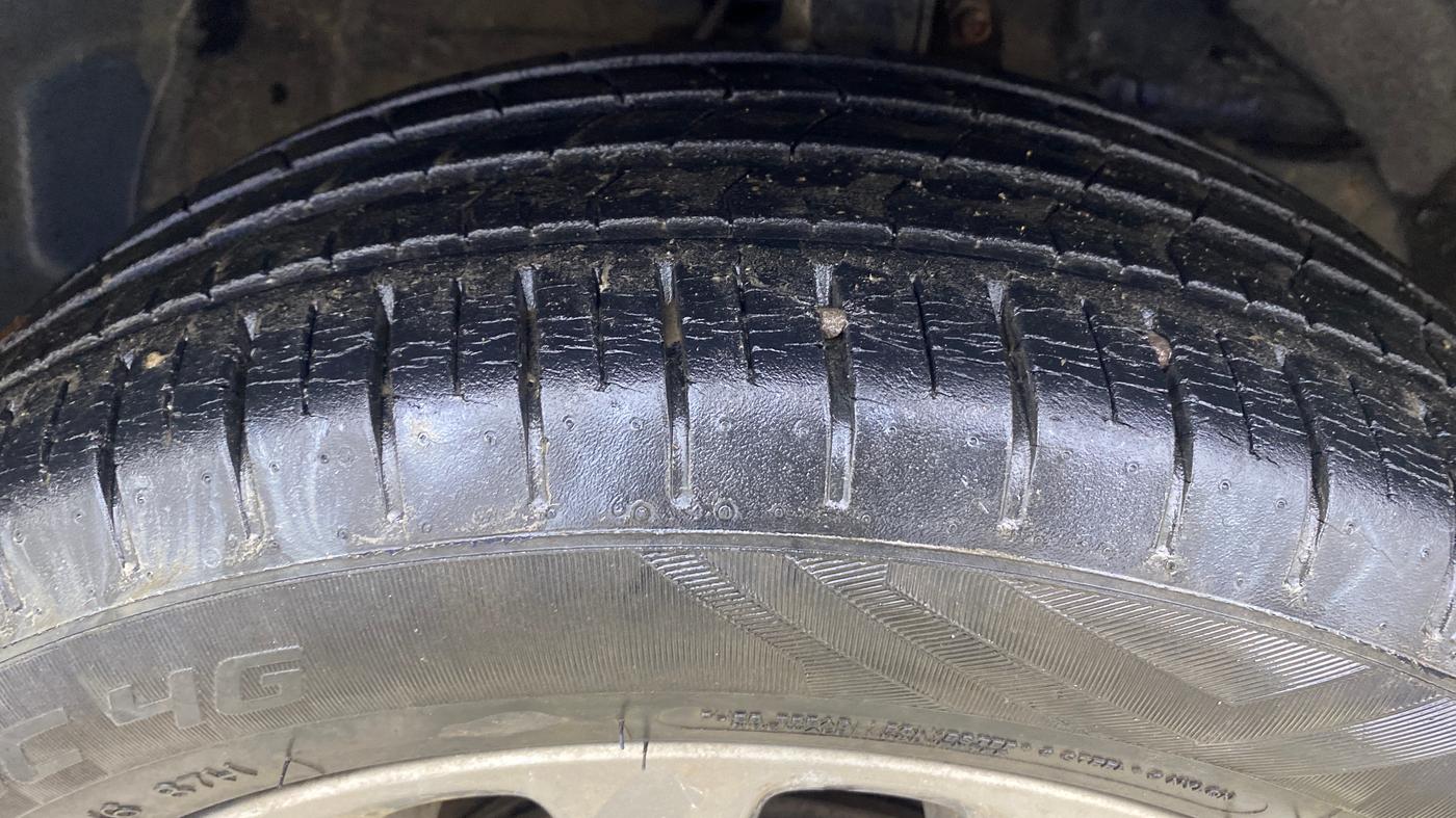 2017 Maruti Baleno ALPHA PETROL 1.2, Petrol, Manual, 11,561 km, Right Front Tyre Tread