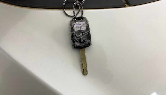 2016 Honda Jazz 1.2L I-VTEC SV, Petrol, Manual, 1,27,663 km, Key Close Up