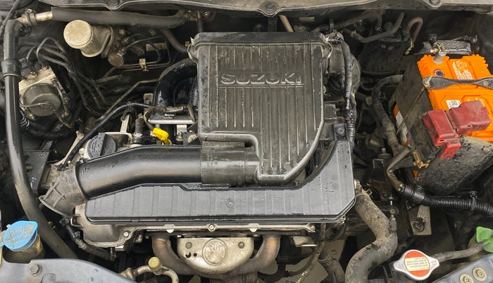 2013 Maruti Swift ZXI, Petrol, Manual, 1,49,909 km, Engine View