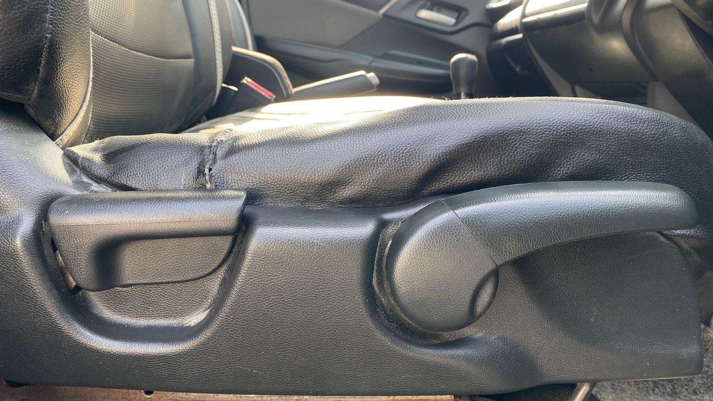 2018 Honda WR-V 1.2L I-VTEC VX MT, CNG, Manual, 48,832 km, Driver Side Adjustment Panel