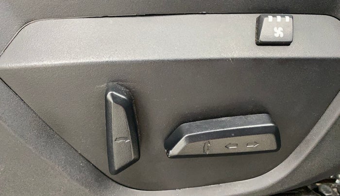 2022 Tata Safari XZ PLUS DARK EDITION, Diesel, Manual, 46,235 km, Driver Side Adjustment Panel