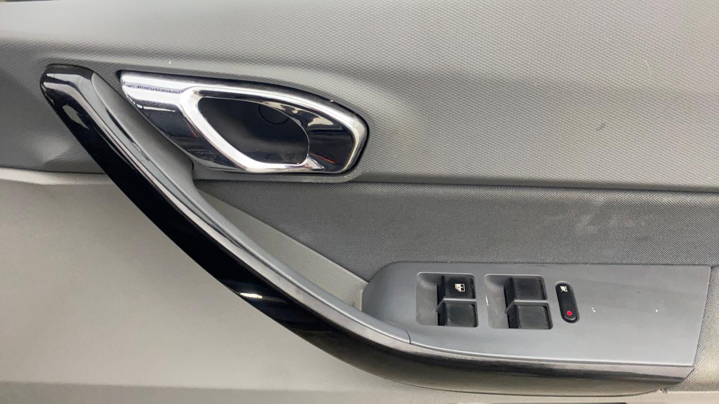 2021 Tata TIGOR XZA PLUS PETROL, Petrol, Automatic, 22,399 km, Driver Side Door Panels Control