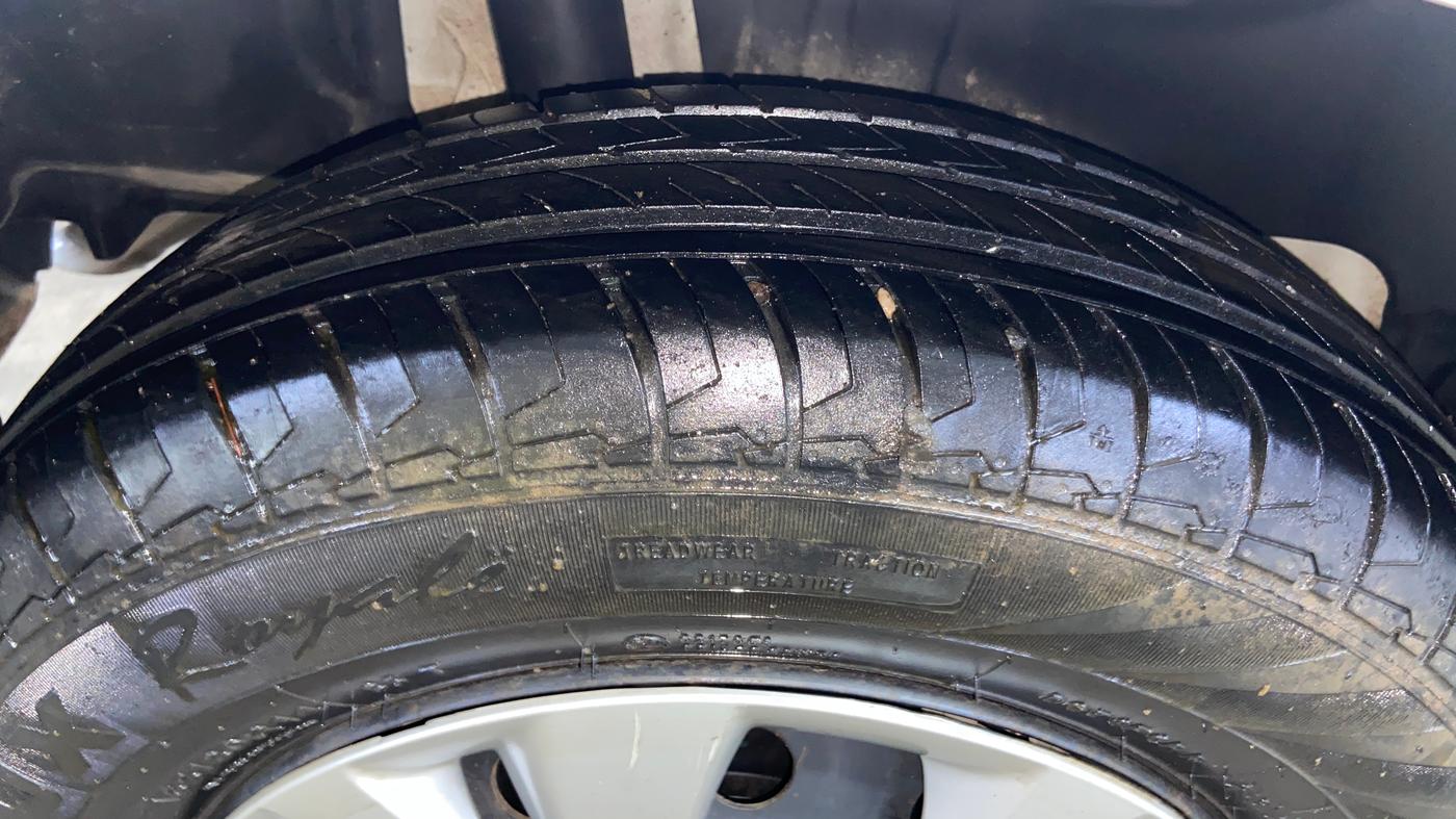 2022 Maruti Swift VXI, Petrol, Manual, 27,747 km, Right Rear Tyre Tread