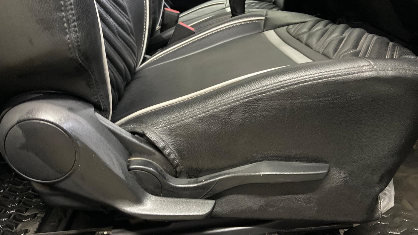 2022 Maruti Swift VXI, Petrol, Manual, 27,747 km, Driver Side Adjustment Panel