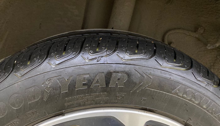 2022 Tata ALTROZ XZA PLUS, Petrol, Automatic, 19,931 km, Right Rear Tyre Tread