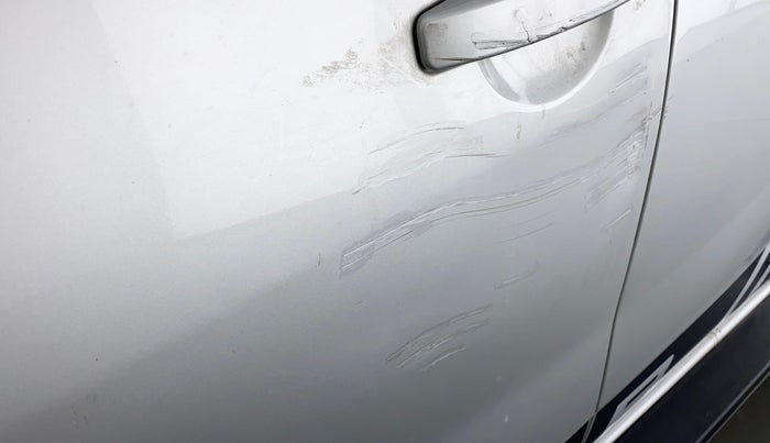 2018 Renault Duster RXS CVT 106 PS, Petrol, Automatic, 74,566 km, Front passenger door - Minor scratches