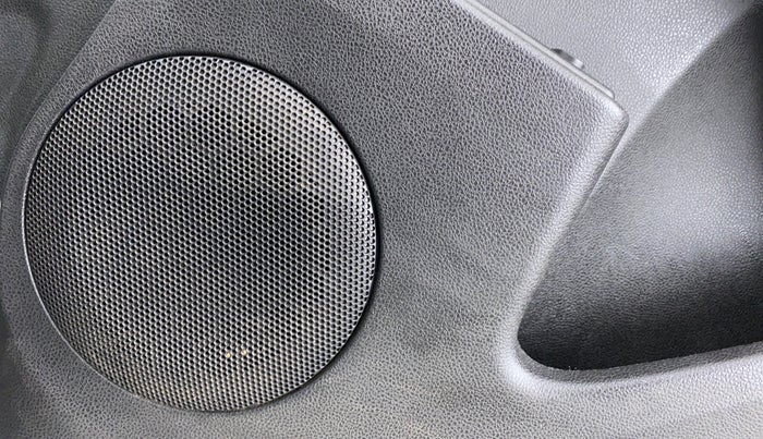 2018 Renault Duster RXS CVT 106 PS, Petrol, Automatic, 74,566 km, Infotainment system - Front speakers missing / not working