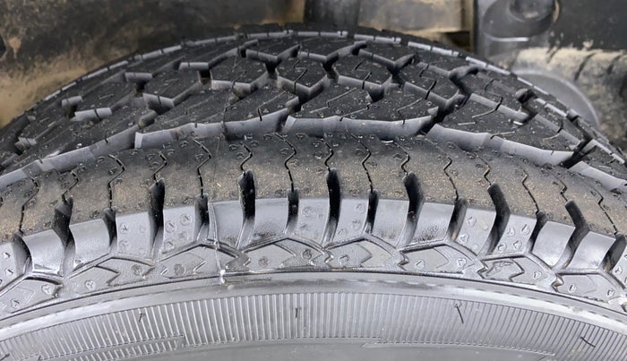2018 Renault Duster RXS CVT 106 PS, Petrol, Automatic, 74,566 km, Left Rear Tyre Tread