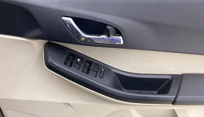 2023 Tata Tiago XZ PLUS PETROL, Petrol, Manual, 36,429 km, Driver Side Door Panels Control