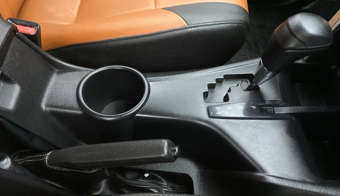 2019 Toyota Innova Crysta 2.8 GX AT 8 STR, Diesel, Automatic, 28,059 km, Gear Lever