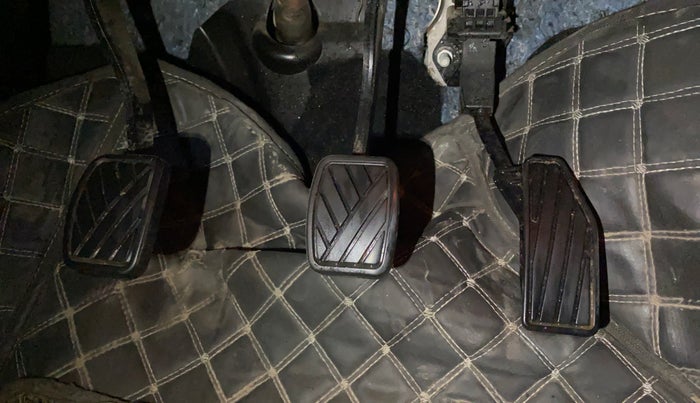 2023 Toyota Glanza G, CNG, Manual, 33,695 km, Pedals