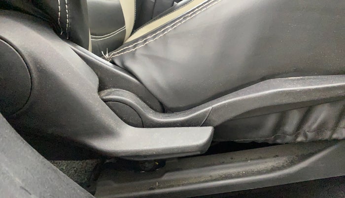 2023 Toyota Glanza G, CNG, Manual, 33,695 km, Driver Side Adjustment Panel