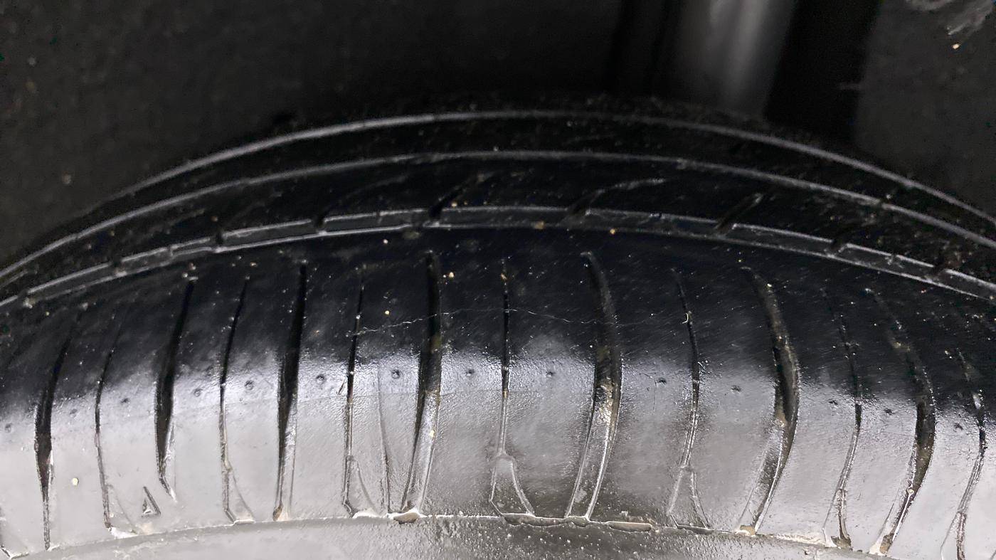 2019 Maruti Baleno DELTA PETROL 1.2, Petrol, Manual, 66,744 km, Left Rear Tyre Tread