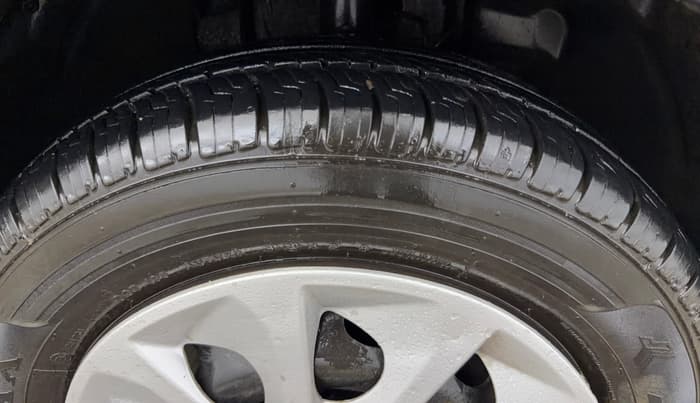 2022 Tata Tiago XT CNG, CNG, Manual, 79,150 km, Right Front Tyre Tread