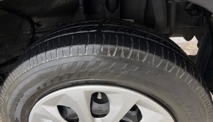 2022 Tata Tiago XT CNG, CNG, Manual, 79,150 km, Left Rear Tyre Tread
