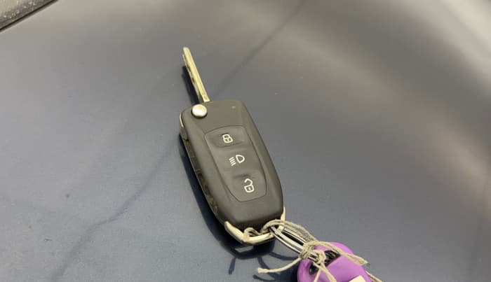 2022 Tata Tiago XT CNG, CNG, Manual, 79,150 km, Key Close Up