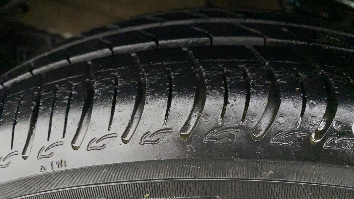 2020 Maruti S PRESSO VXI PLUS AMT, Petrol, Automatic, 18,801 km, Left Front Tyre Tread