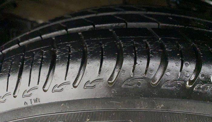 2020 Maruti S PRESSO VXI PLUS AMT, Petrol, Automatic, 18,801 km, Left Front Tyre Tread