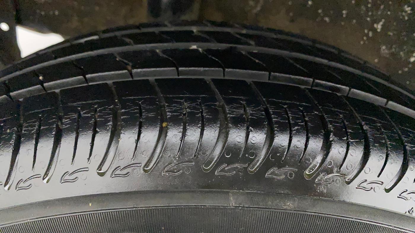 2020 Maruti S PRESSO VXI PLUS AMT, Petrol, Automatic, 18,801 km, Right Rear Tyre Tread