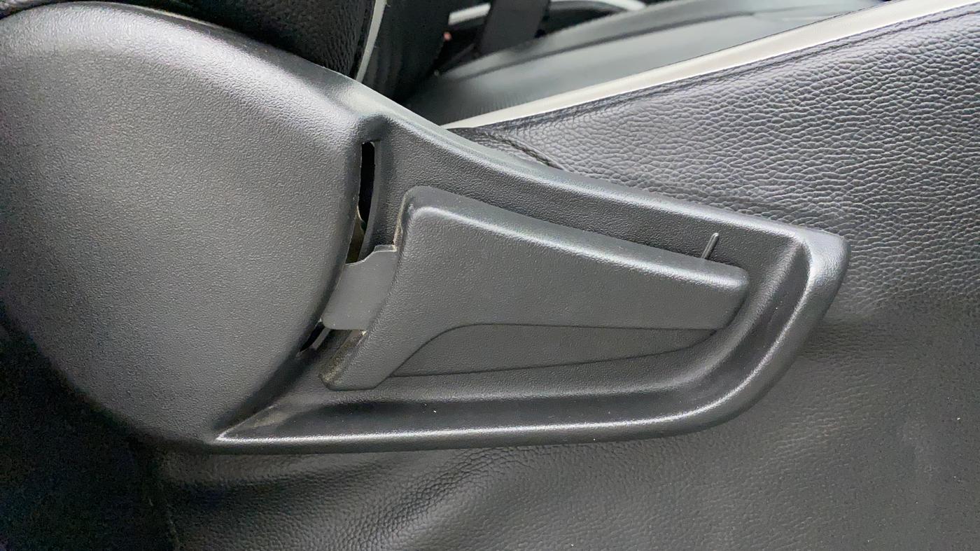2020 Maruti S PRESSO VXI PLUS AMT, Petrol, Automatic, 18,801 km, Driver Side Adjustment Panel