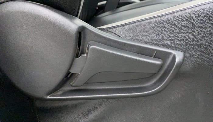 2020 Maruti S PRESSO VXI PLUS AMT, Petrol, Automatic, 18,801 km, Driver Side Adjustment Panel