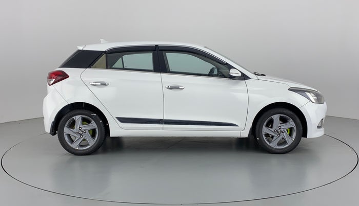 2015 Hyundai Elite i20 SPORTZ 1.4, Diesel, Manual, 65,795 km, Right Side View