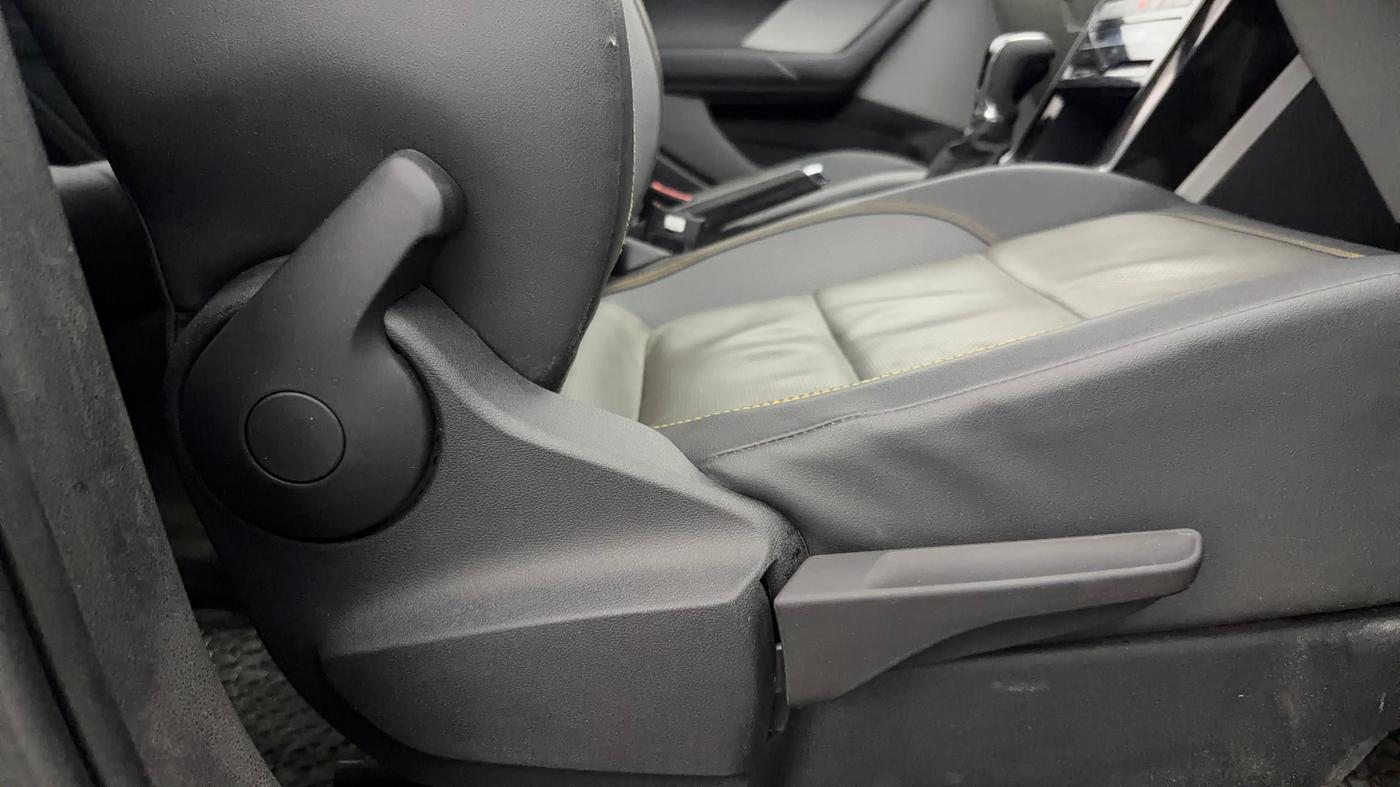 2021 Skoda KUSHAQ STYLE 1.5L TSI DSG, Petrol, Automatic, 77,856 km, Driver Side Adjustment Panel