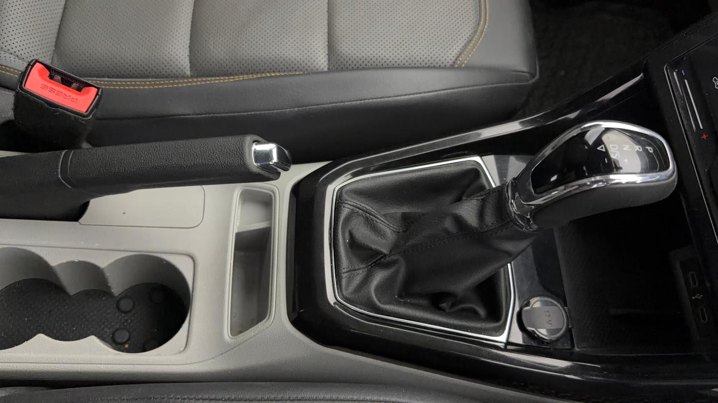 2021 Skoda KUSHAQ STYLE 1.5L TSI DSG, Petrol, Automatic, 77,856 km, Gear Lever
